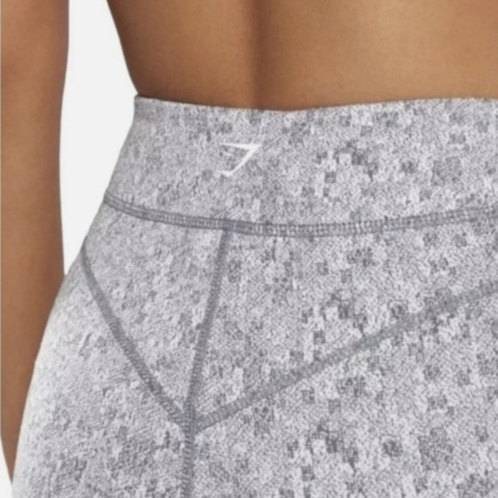 Gymshark Gray And White Leggins Size Medium